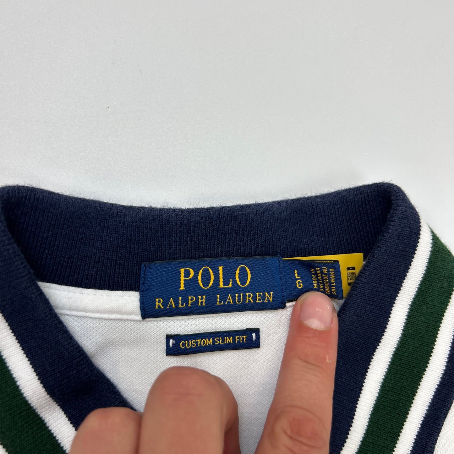 Ralph Lauren Polo (L)
