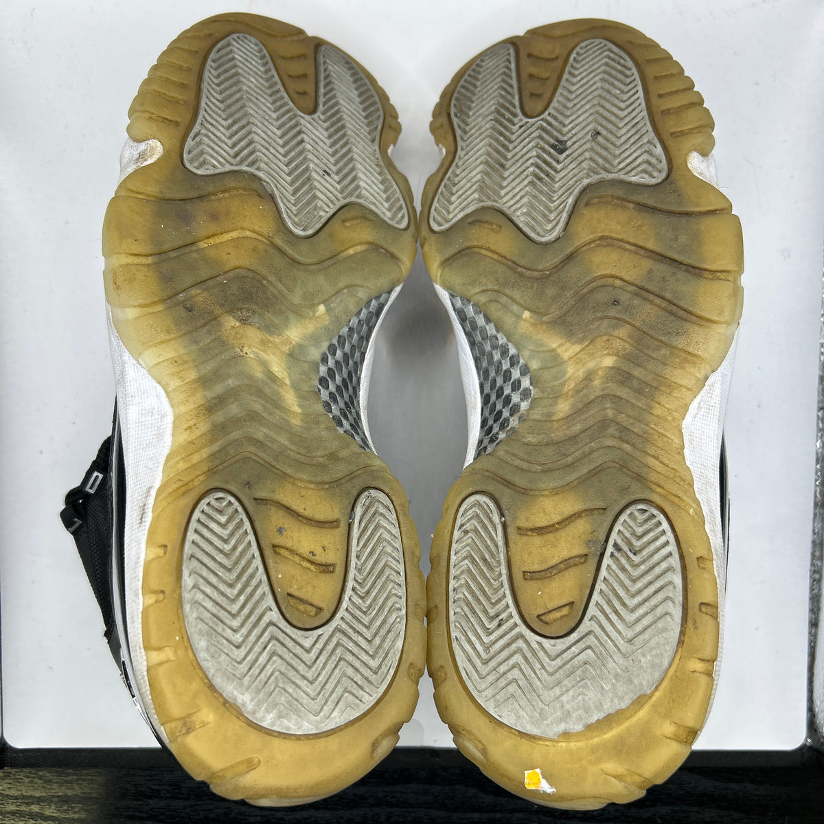 Air Jordan Jubilee 11 (UK 9.5)