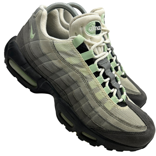 Nike Fresh Mint 95s (UK 6.5)