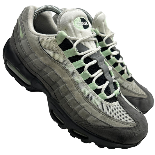 Nike Fresh Mint 95s (UK 7.5)