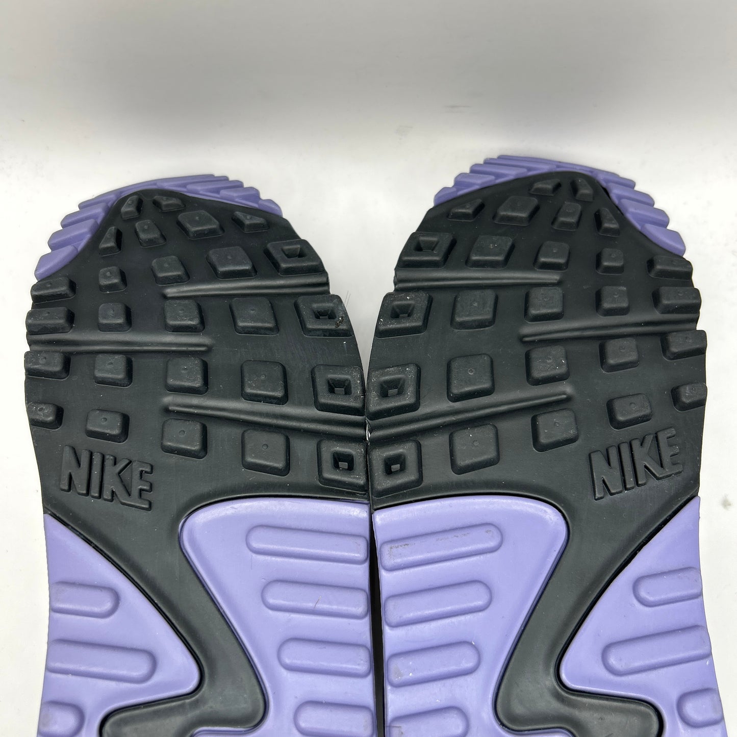 Nike Dusty Amethyst 90s (UK 8.5)