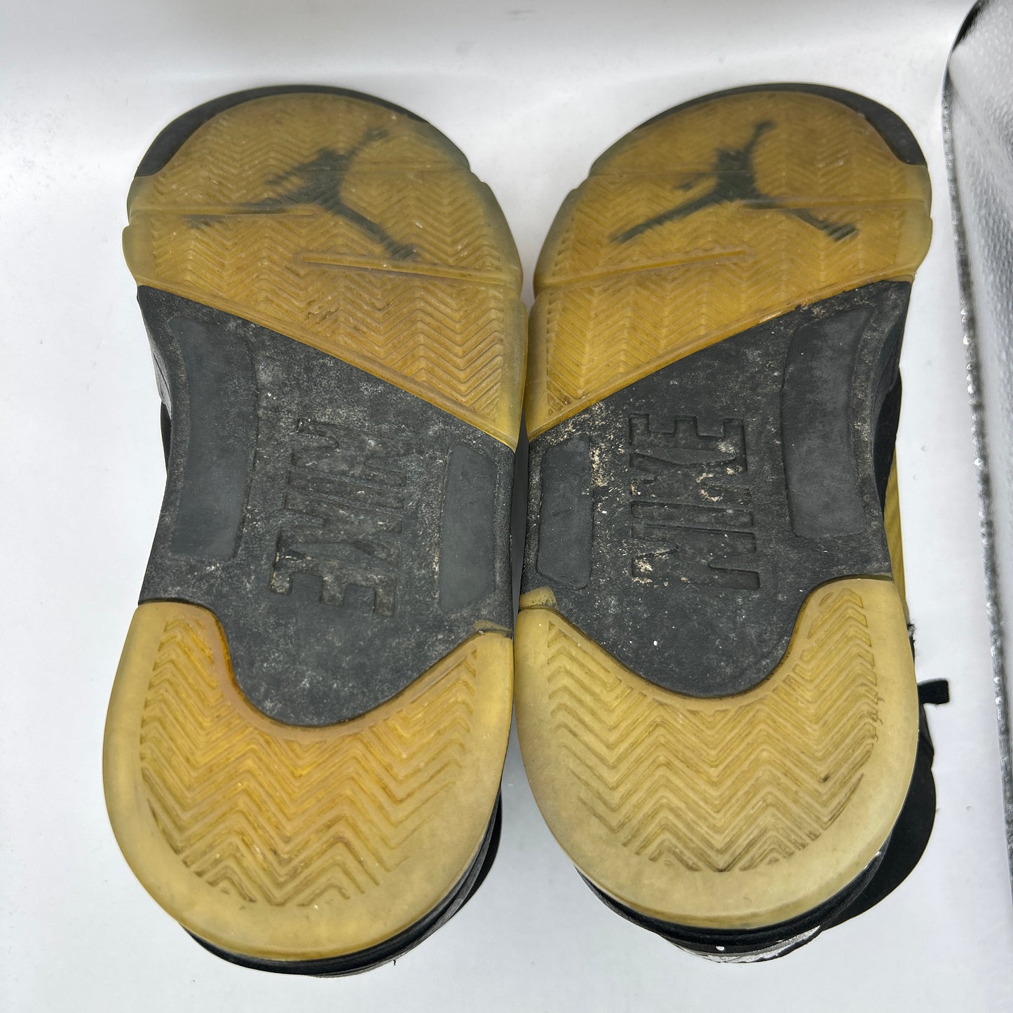 Air Jordan Black Metallic 5 (UK 7.5)