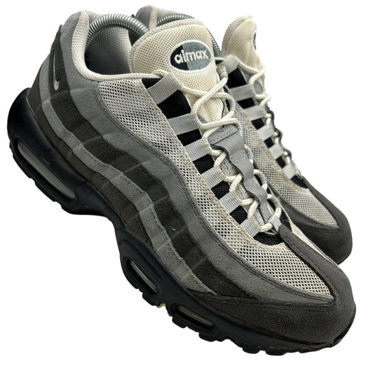 Nike Grey Jewel 95s (UK 8)