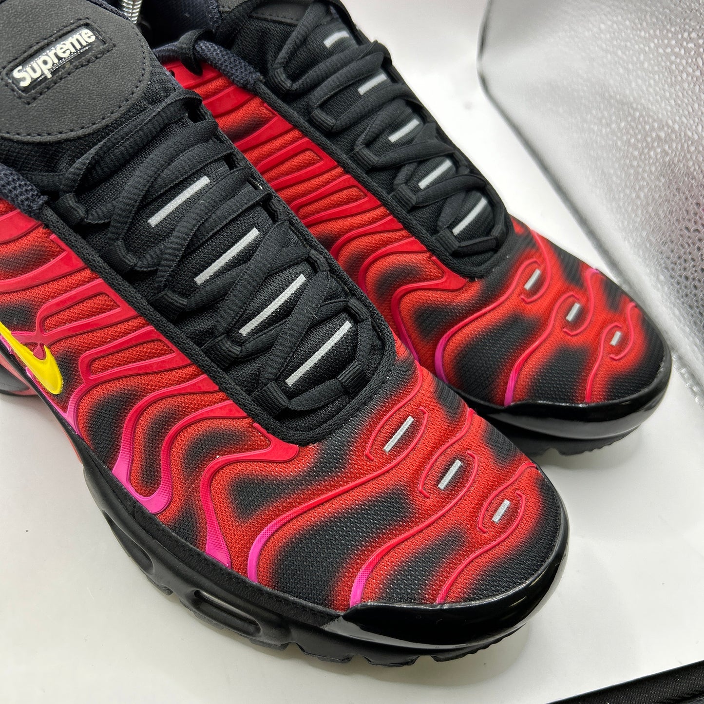 Nike Supreme Tn (UK 8.5)