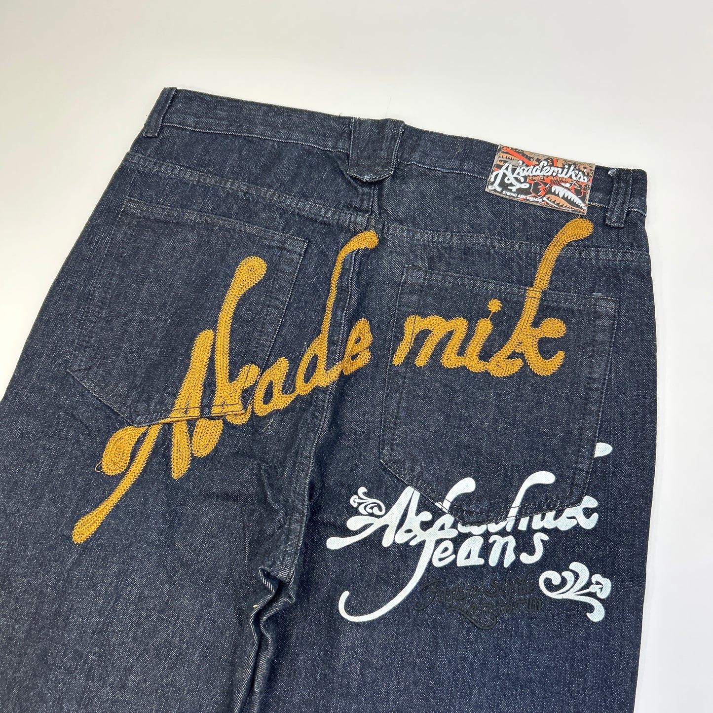 Akademiks Jeans (36)