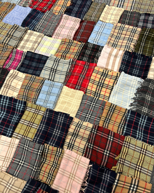 MYSTERY BURBERRY SCARF