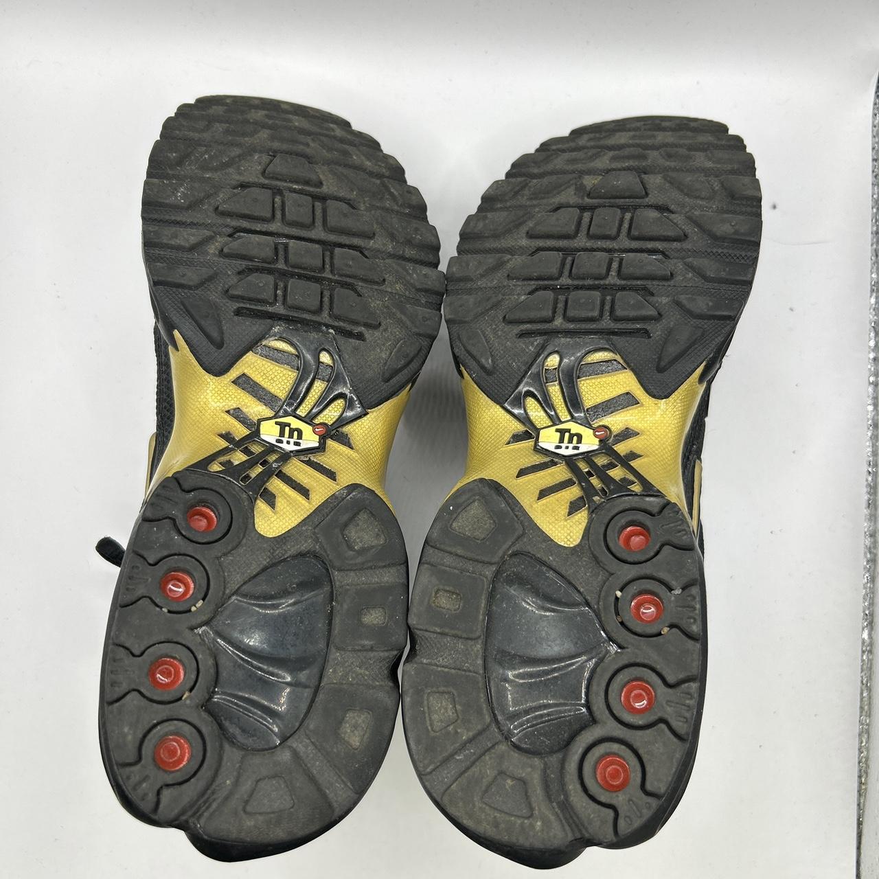 Nike Metallic Gold Tn (UK 6)