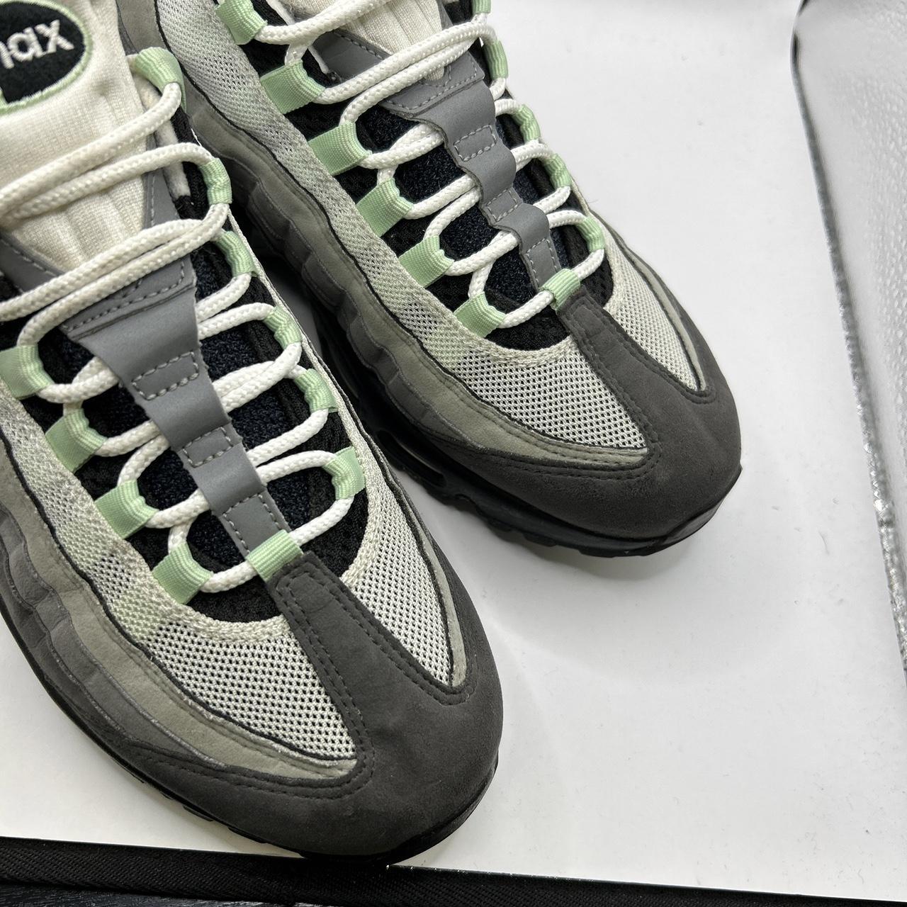 Nike Fresh Mint 95s (UK 7)