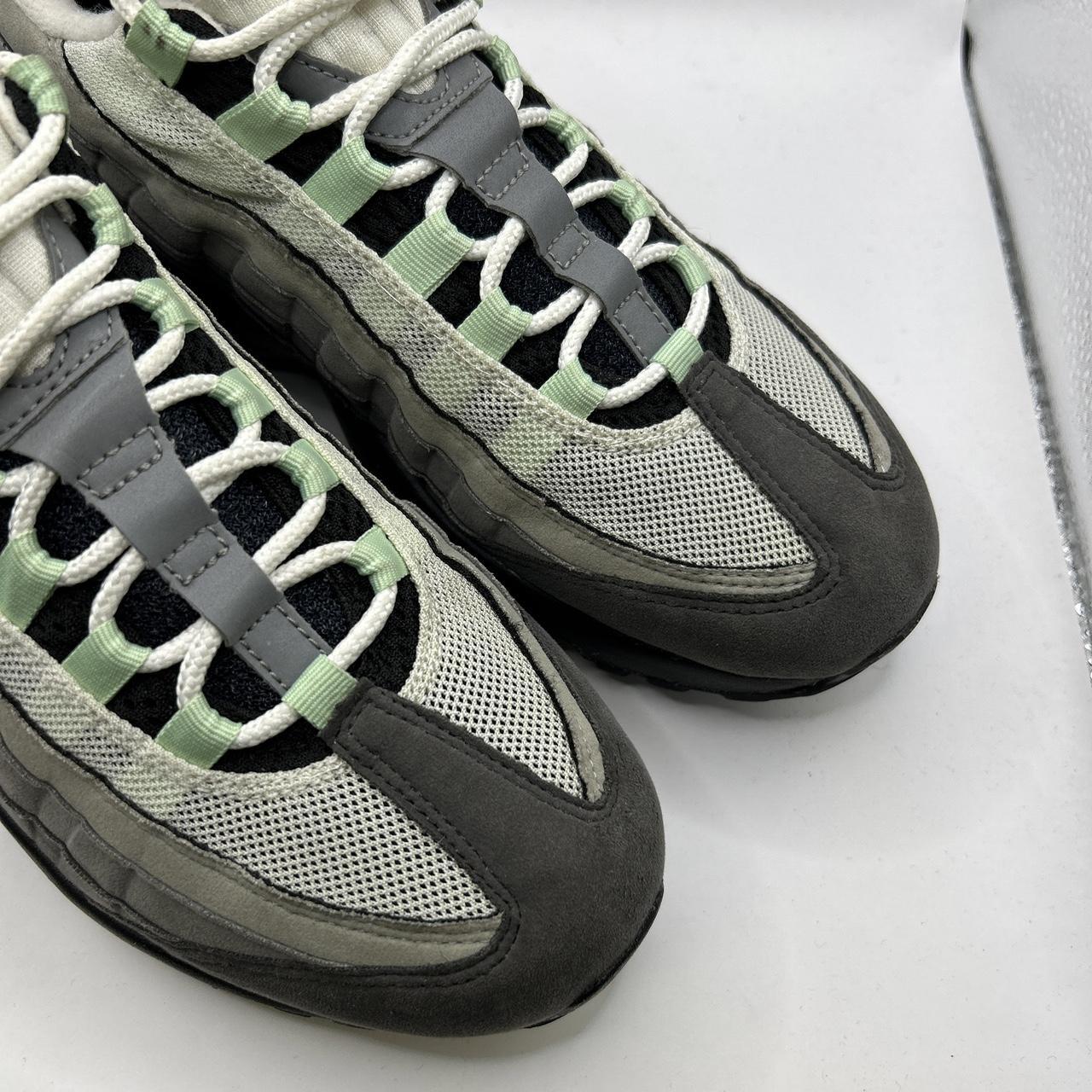 Nike Fresh Mint 95s (UK 7)