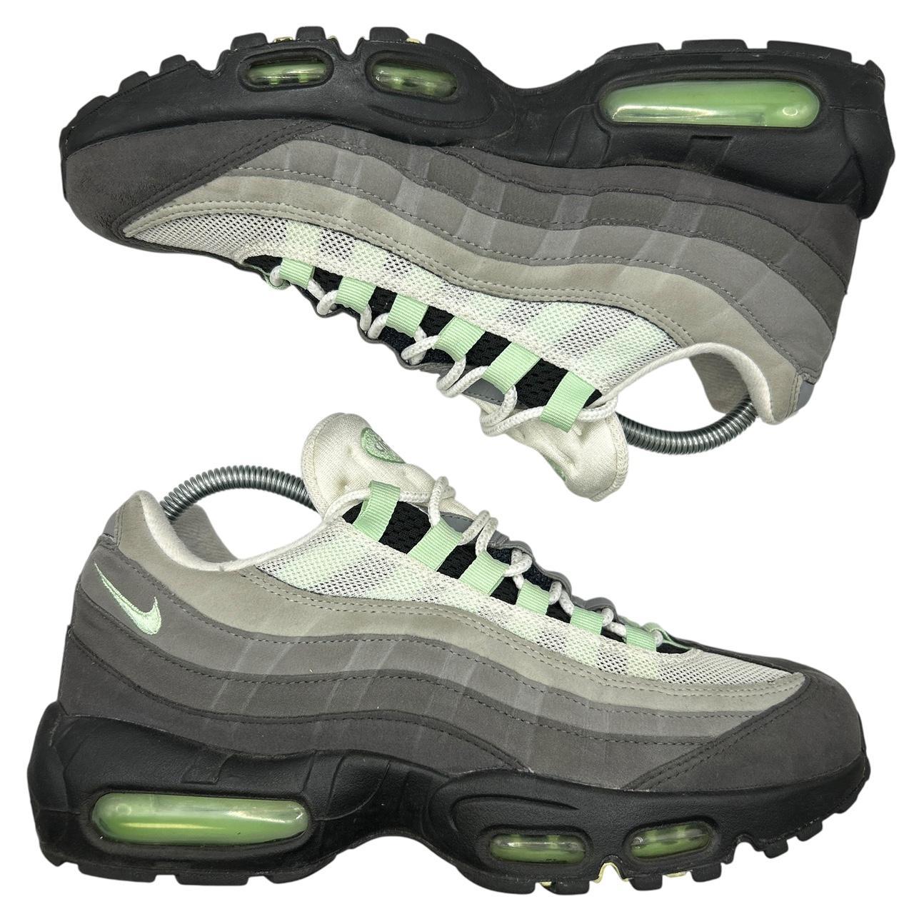 Nike Fresh Mint 95s (UK 7)