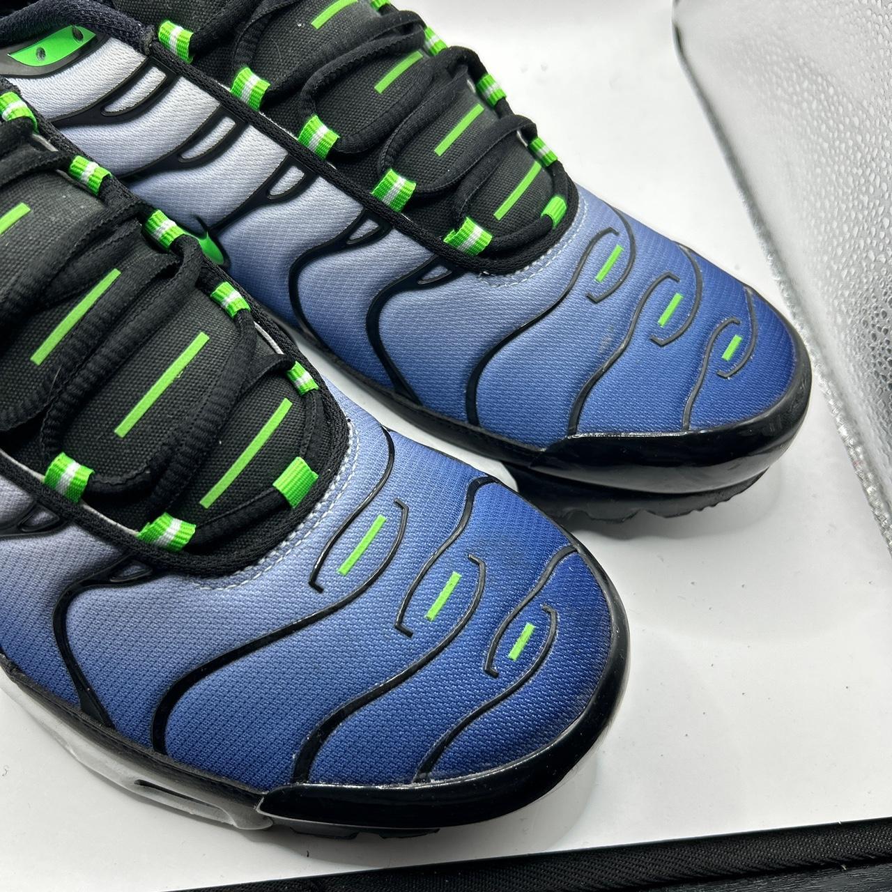 Nike Scream Green Tn (UK 12)