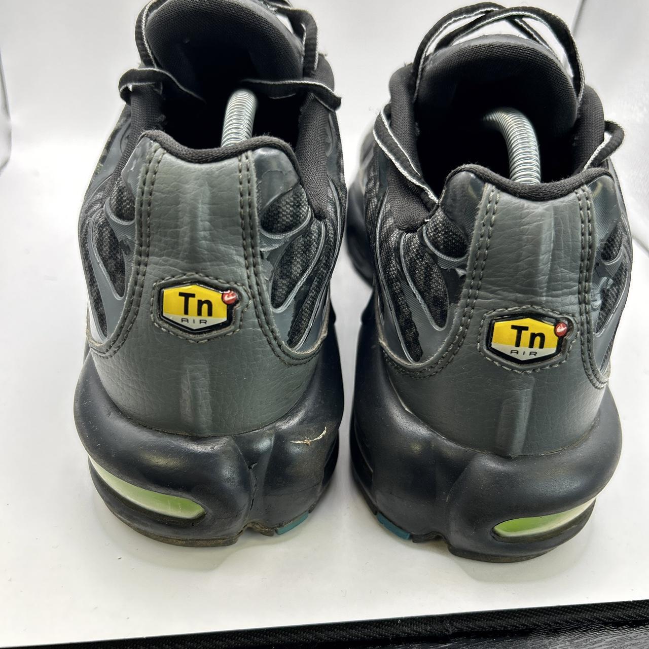 Nike Grey Blue Tn (UK 9.5)