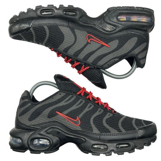 Nike Reflective Tn (UK 7)