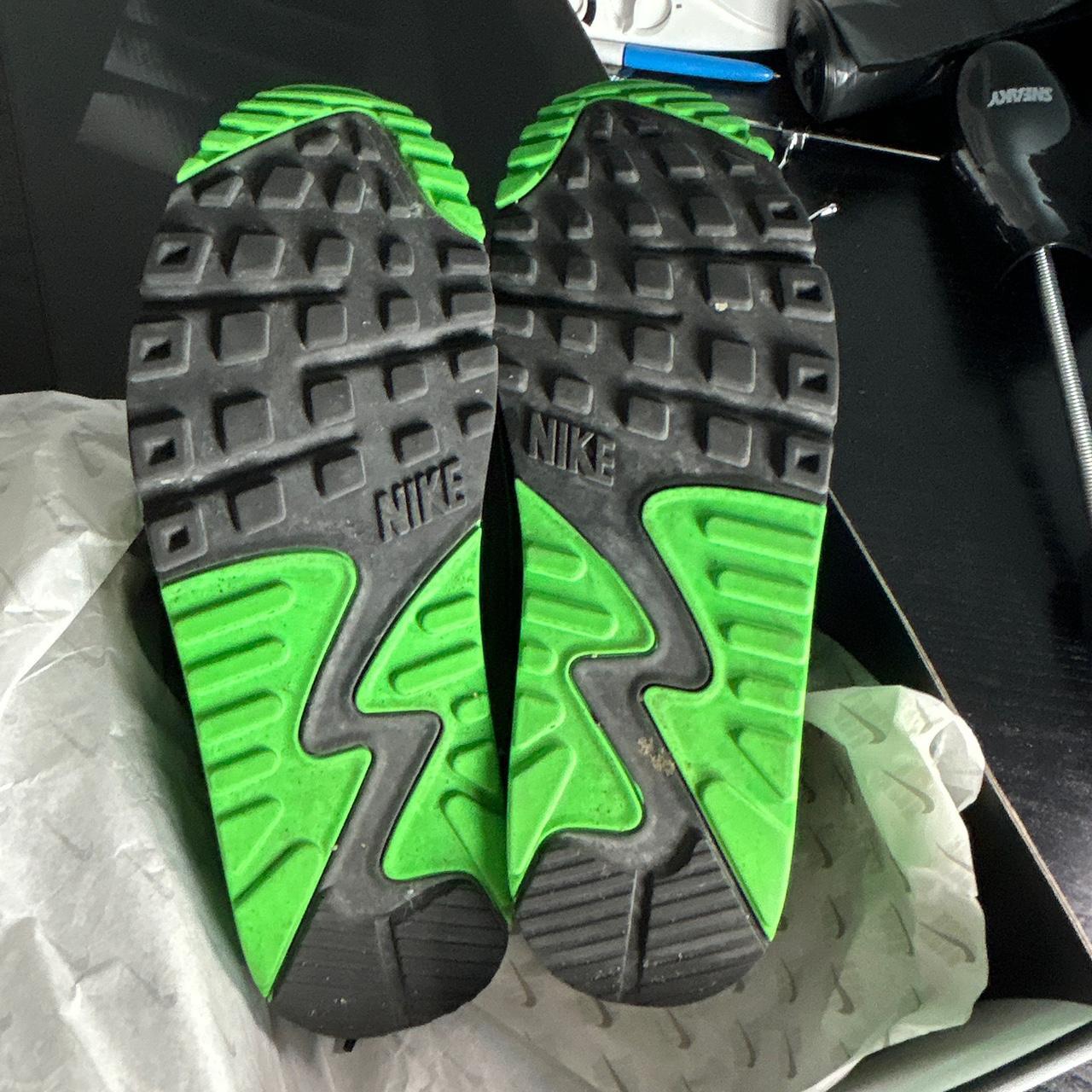 Nike Undefeated 90s (UK 8)