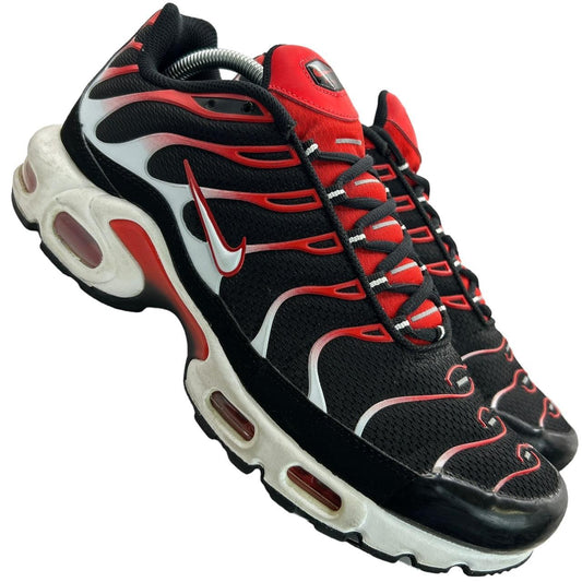 Nike University Red Tn (UK 9.5)