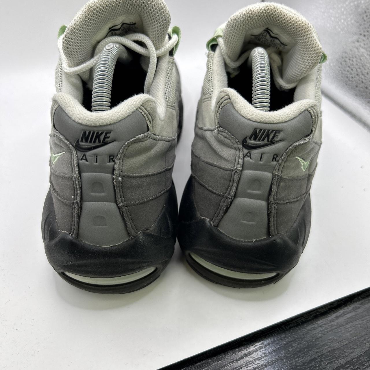 Nike Fresh Mint 95s (UK 7.5)