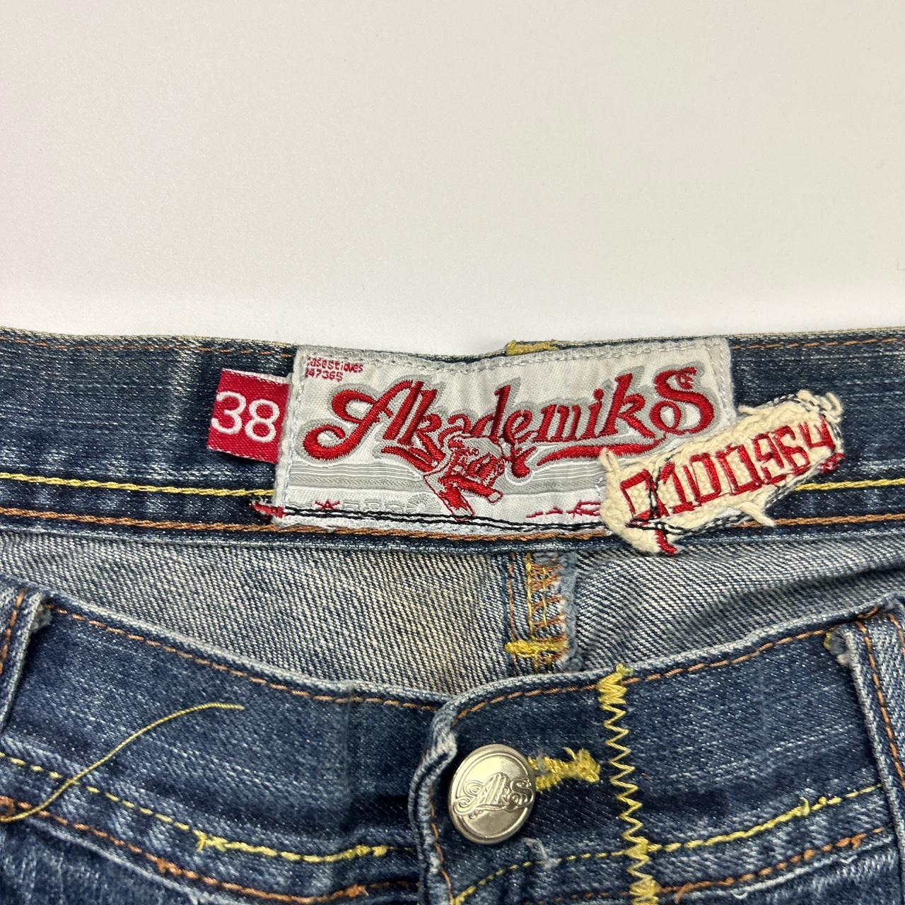 Akademiks Jorts (38)