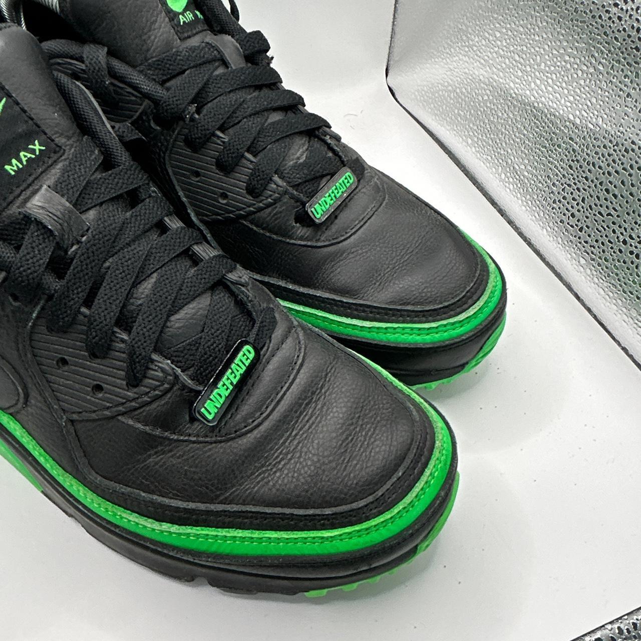 Nike Undefeated 90s (UK 8)
