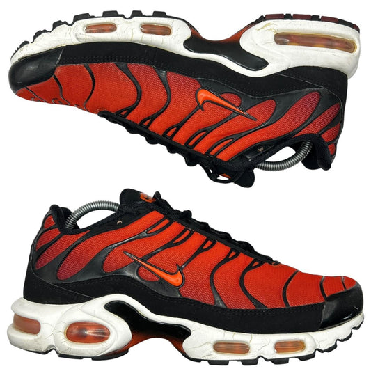 Nike Team Red Tn (UK 8.5)