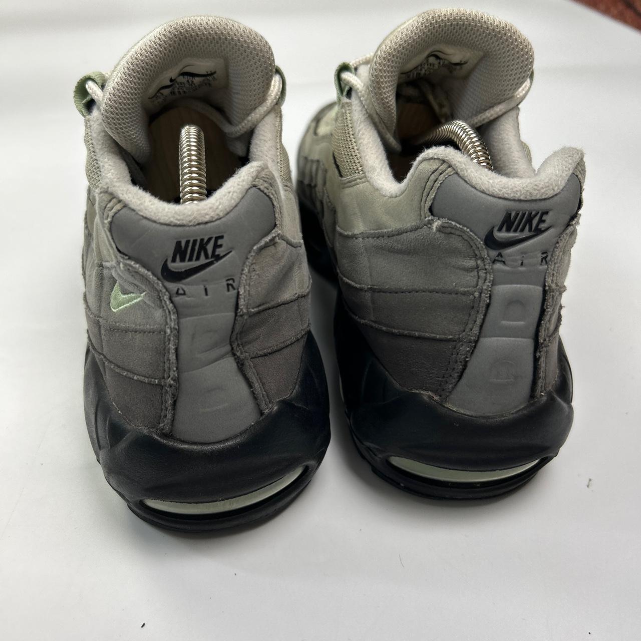 Nike Fresh Mint 95s (UK 7.5)