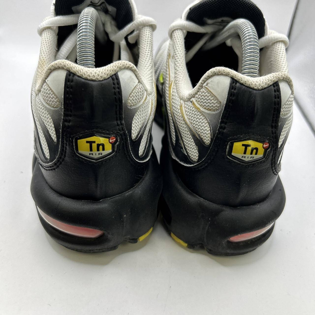Nike Volt Tn (UK 8)
