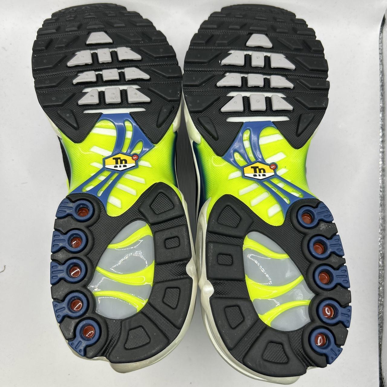 Nike Venom Tn (UK 9.5)