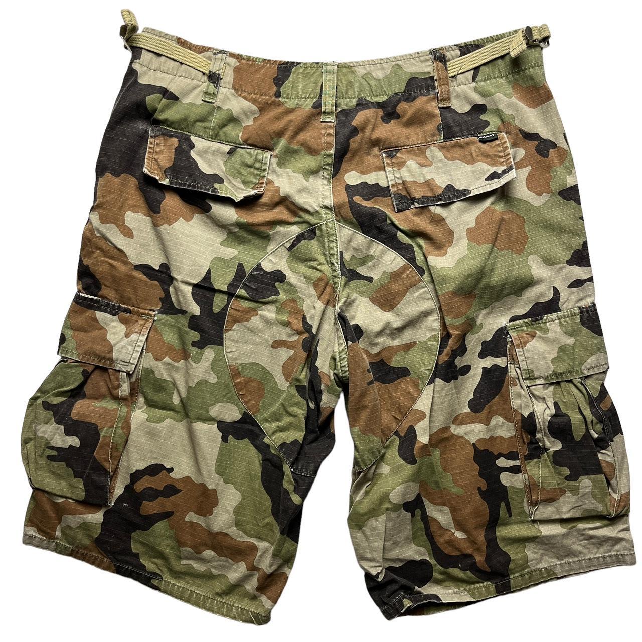Stussy camo Shorts (30)