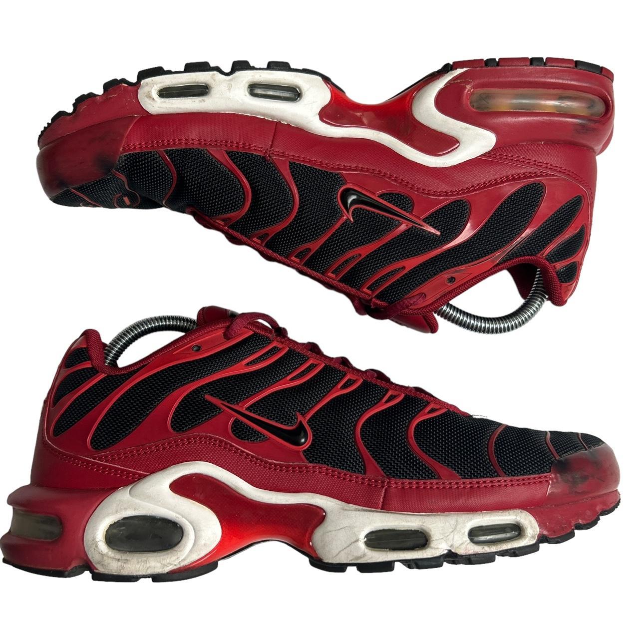 Nike Tn (UK 8.5)
