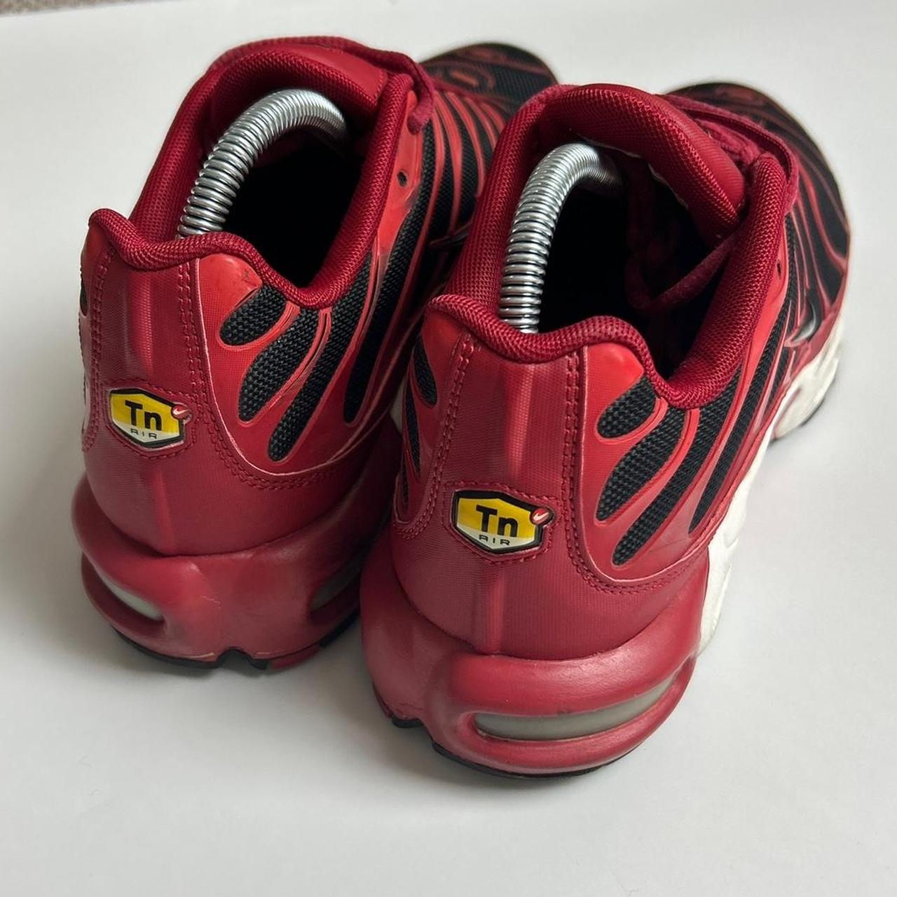 Nike Tn (UK 8.5)