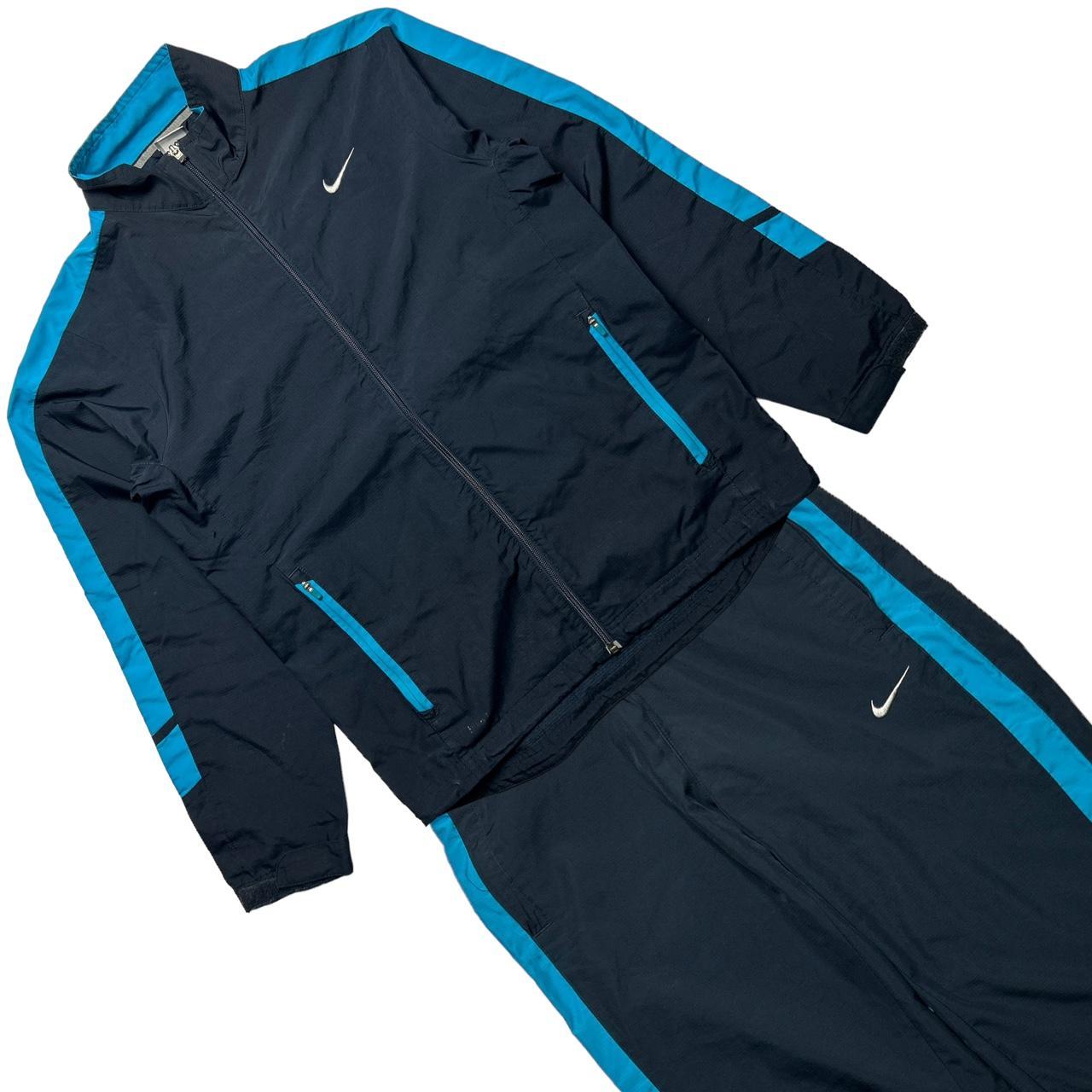 Nike Tracksuit M Bountybodega