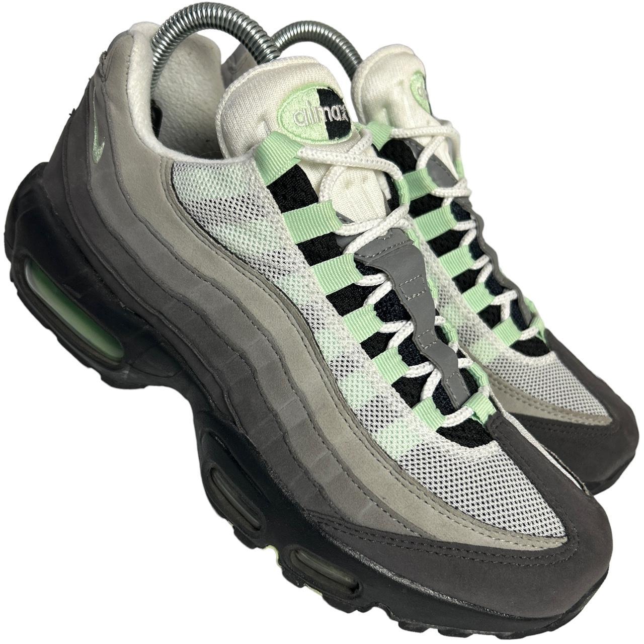 95s green outlet