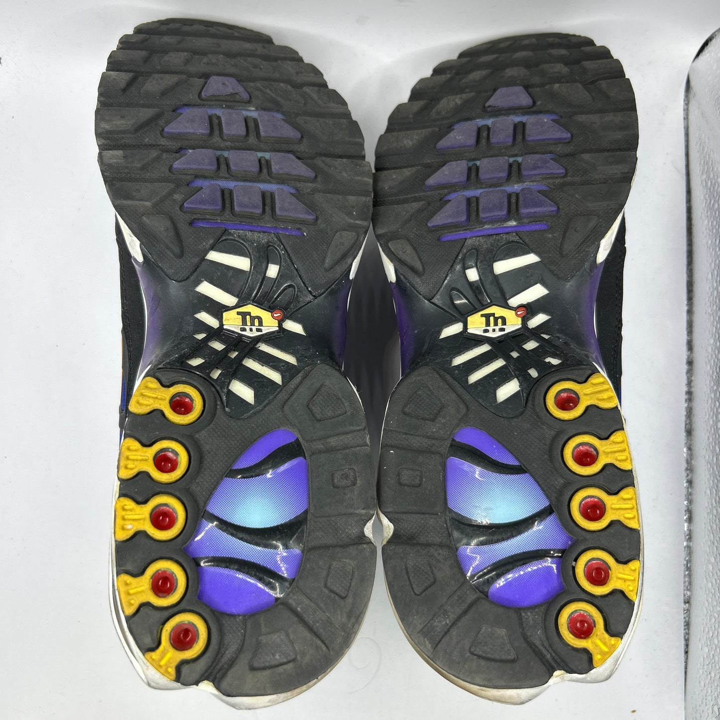 Nike Voltage Tn (UK 9.5)
