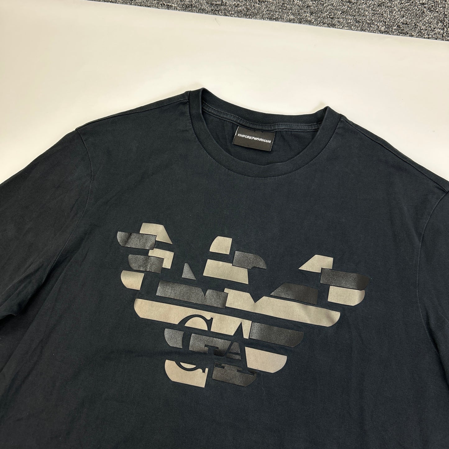 Armani T-Shirt (M)