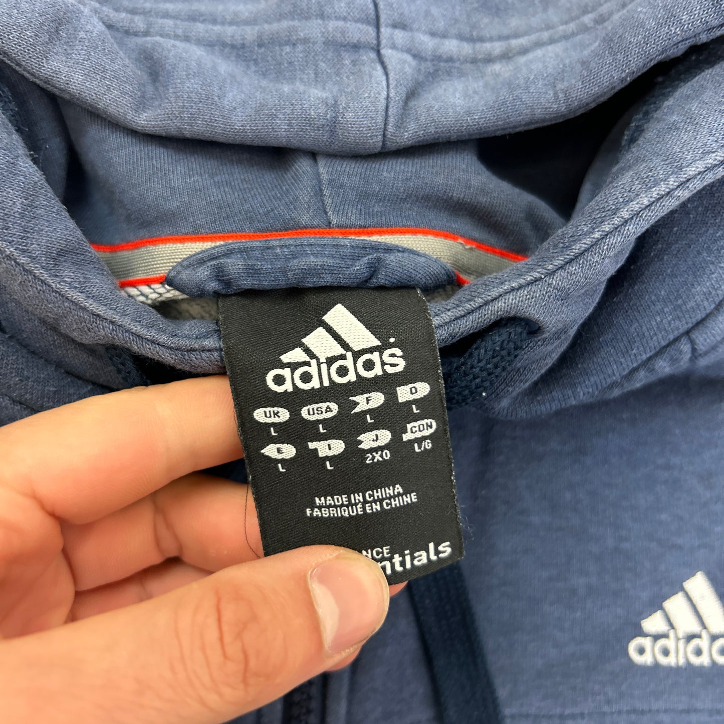 Adidas Essentials Hoodie (L)