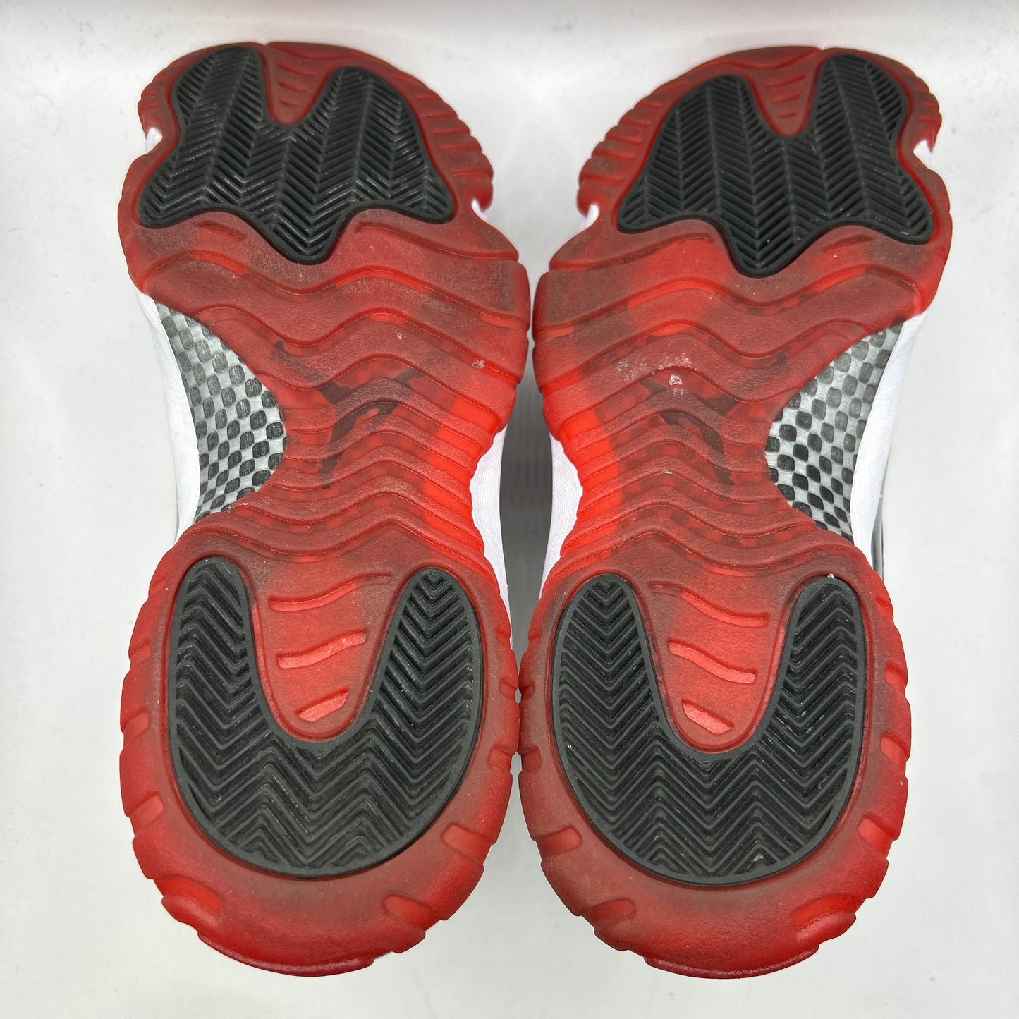 Air Jordan Concord Bred 11 (UK 8.5)