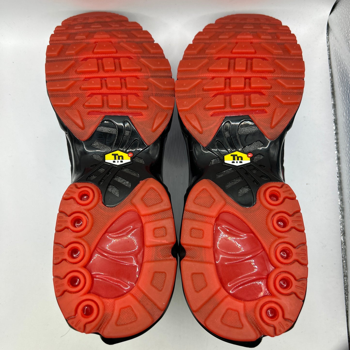 Nike Shark Attack Tn (UK 10.5)