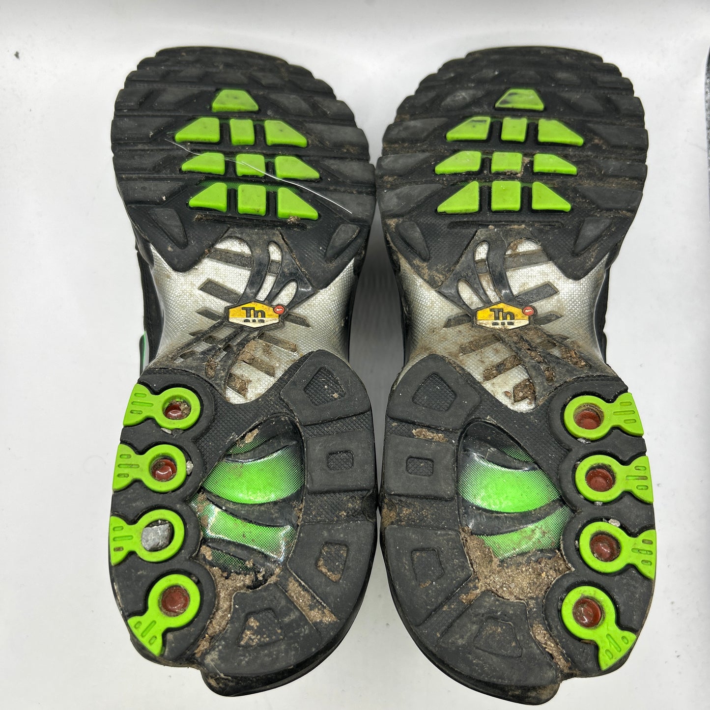 Nike Black Silver Green Strike Tn (UK 8)