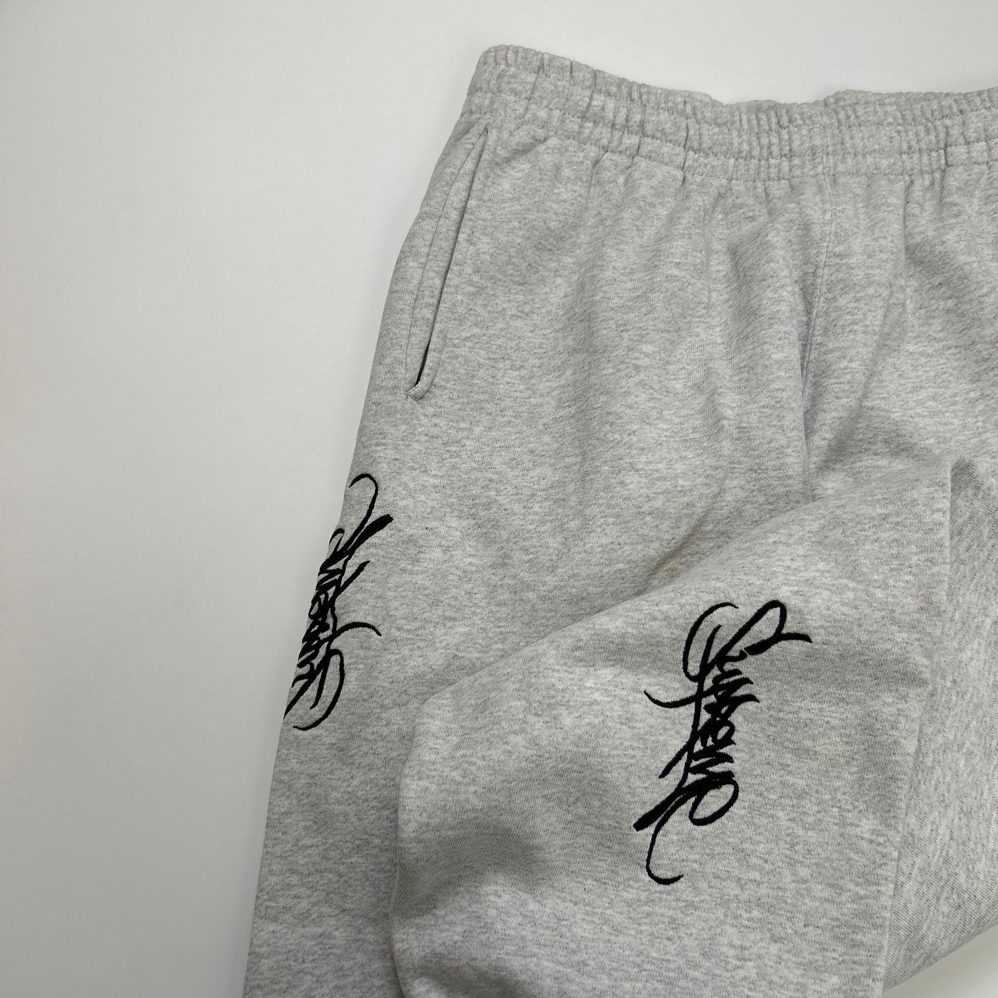 Supreme Joggers (S)