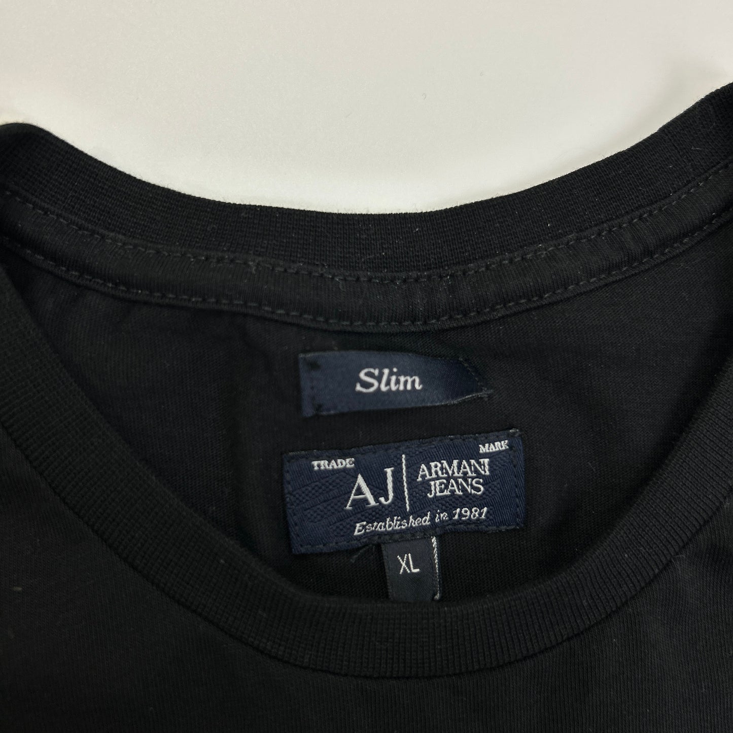 Armani T-Shirt (L)