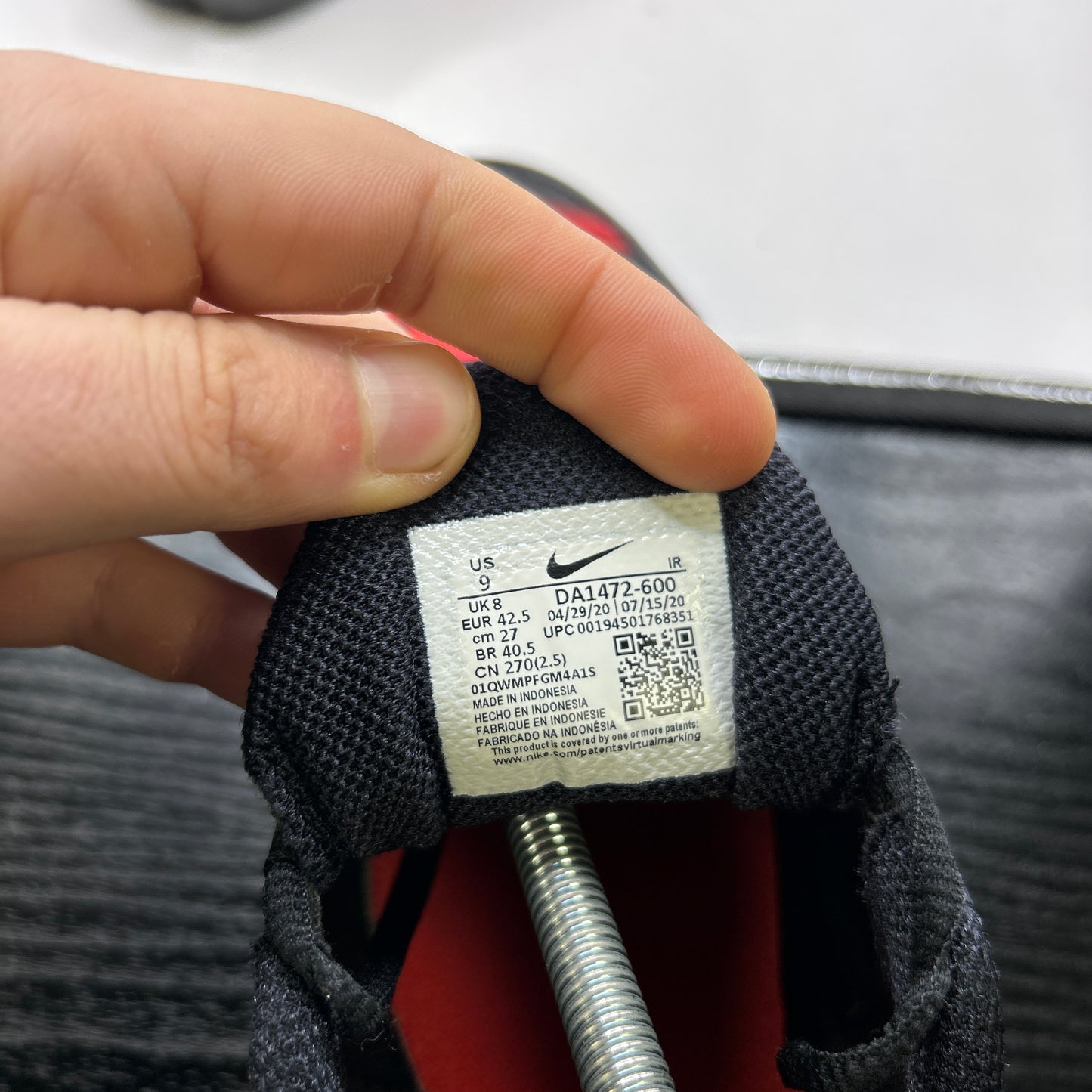 Nike Supreme Tn (UK 8)