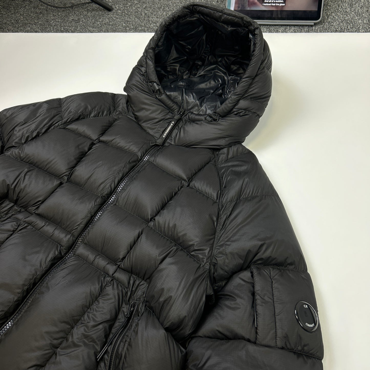 CP Company D.D Shell Puffer (XXL)