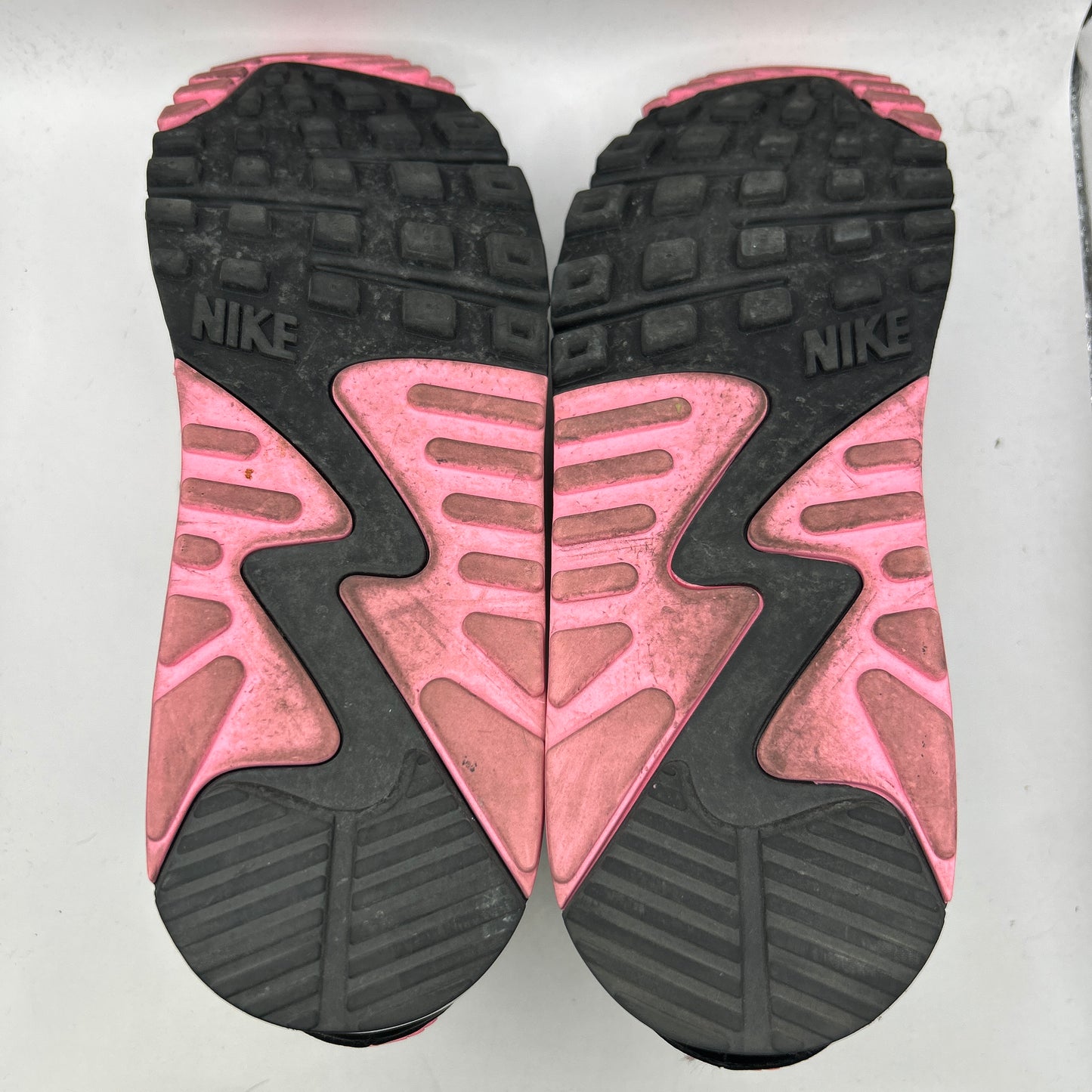 Nike Rose Pink 90s (UK 9)