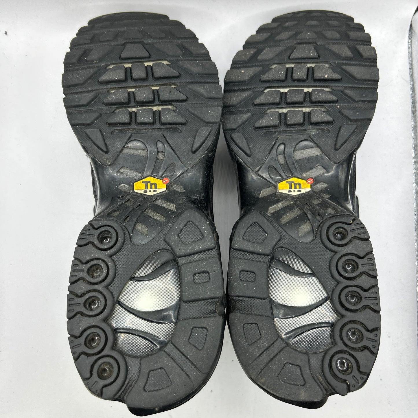 Nike Triple Black Tn (UK 9)