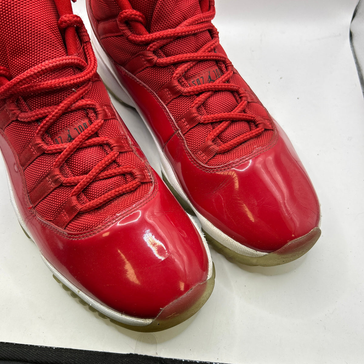 Air Jordan Win Like 96 11 (UK 9.5)