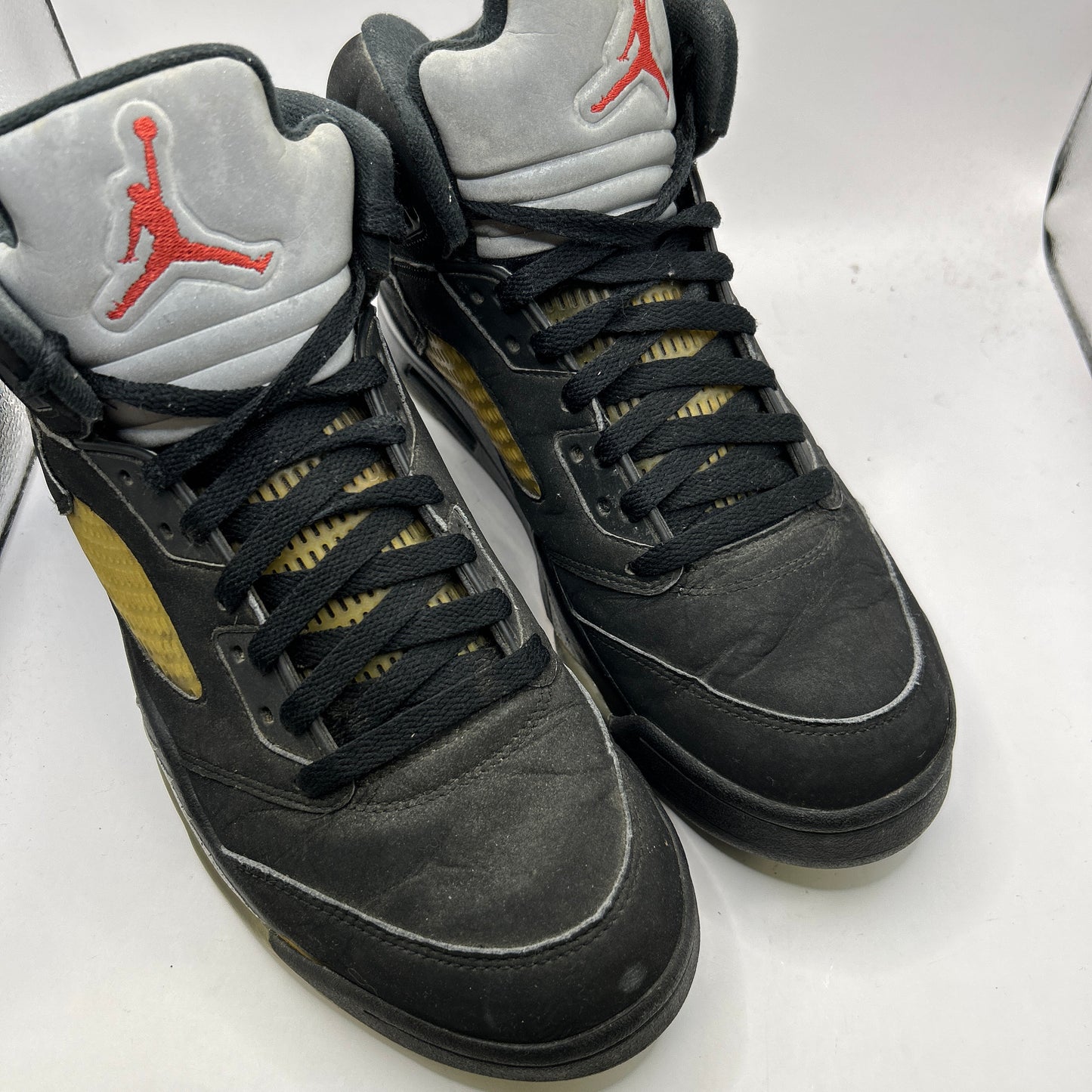 Air Jordan Black Metallic 5 (UK 7.5)
