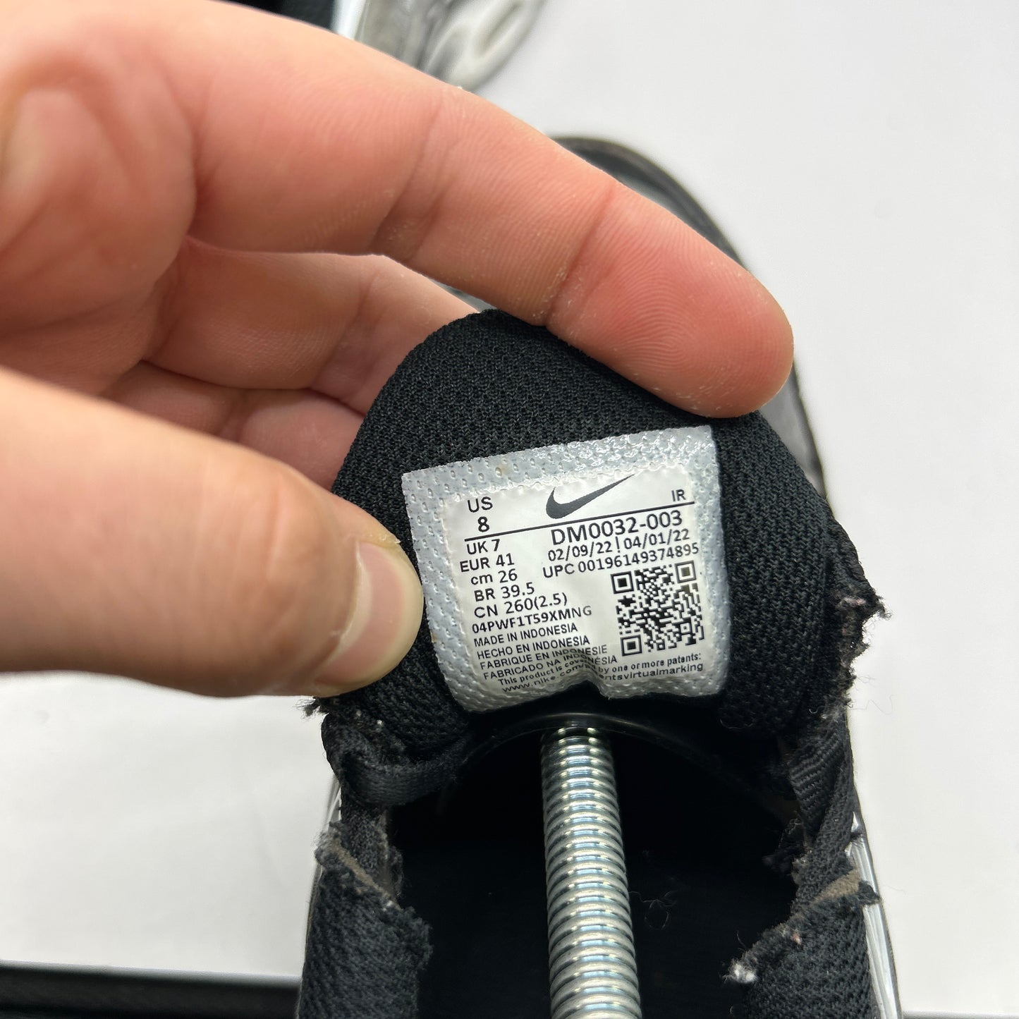 Nike Smoke Tn (UK 7)