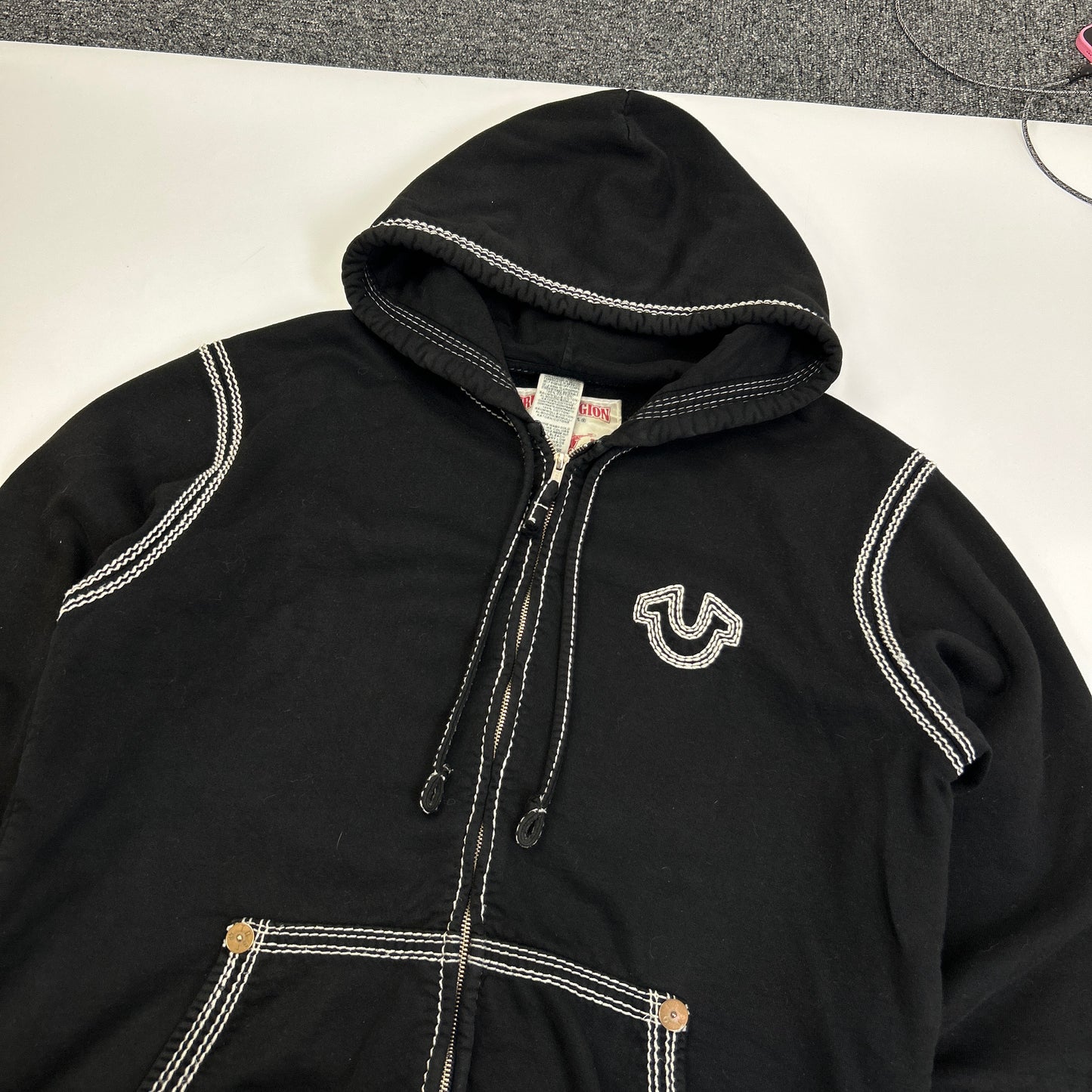 True Religion Hoodie (XL)