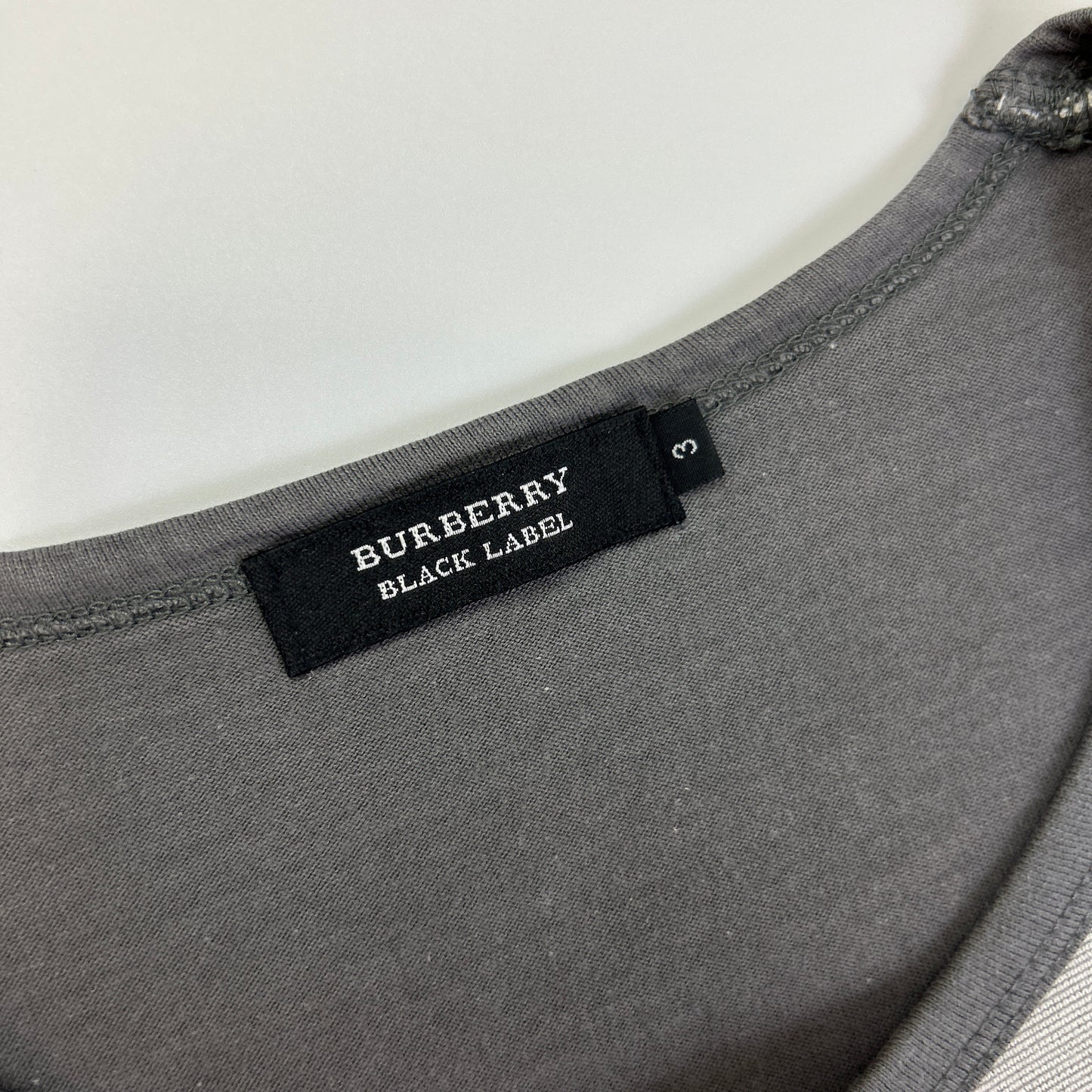 Burberry T-Shirt (M)