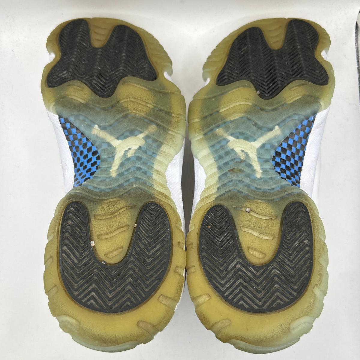 Air Jordan Legend Blue 11 (UK 8.5)