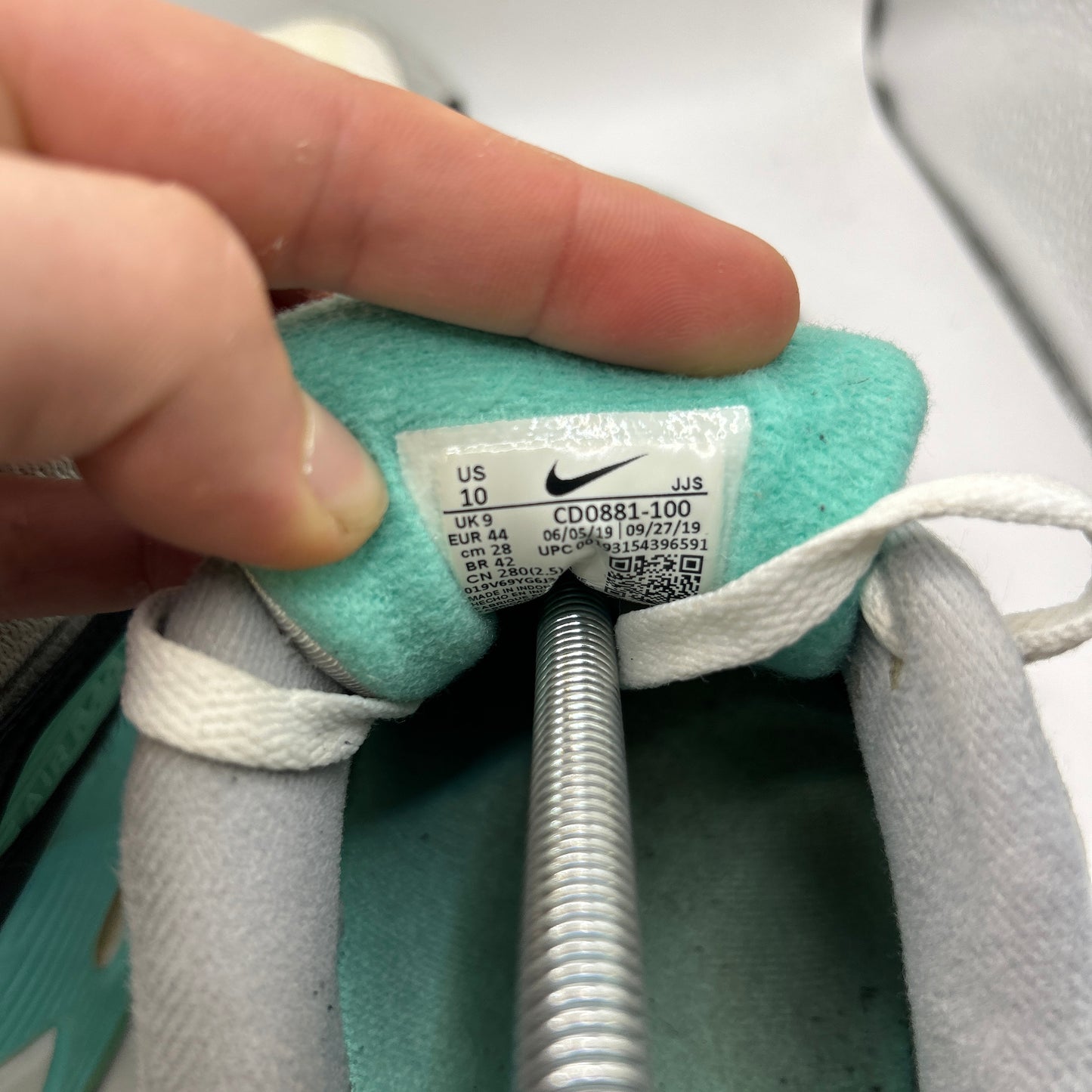 Nike Hyper Turquoise 90s (UK 9)